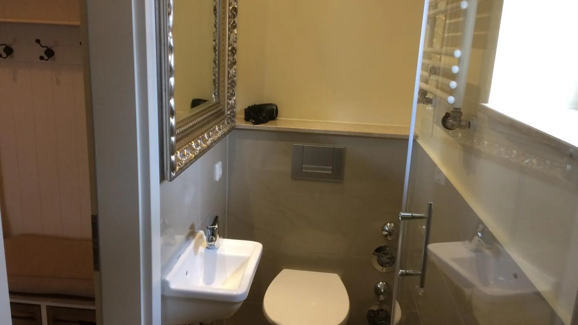 Business Gaestehaus Sonne, Mond & Sterne Apartment Bremen Germany